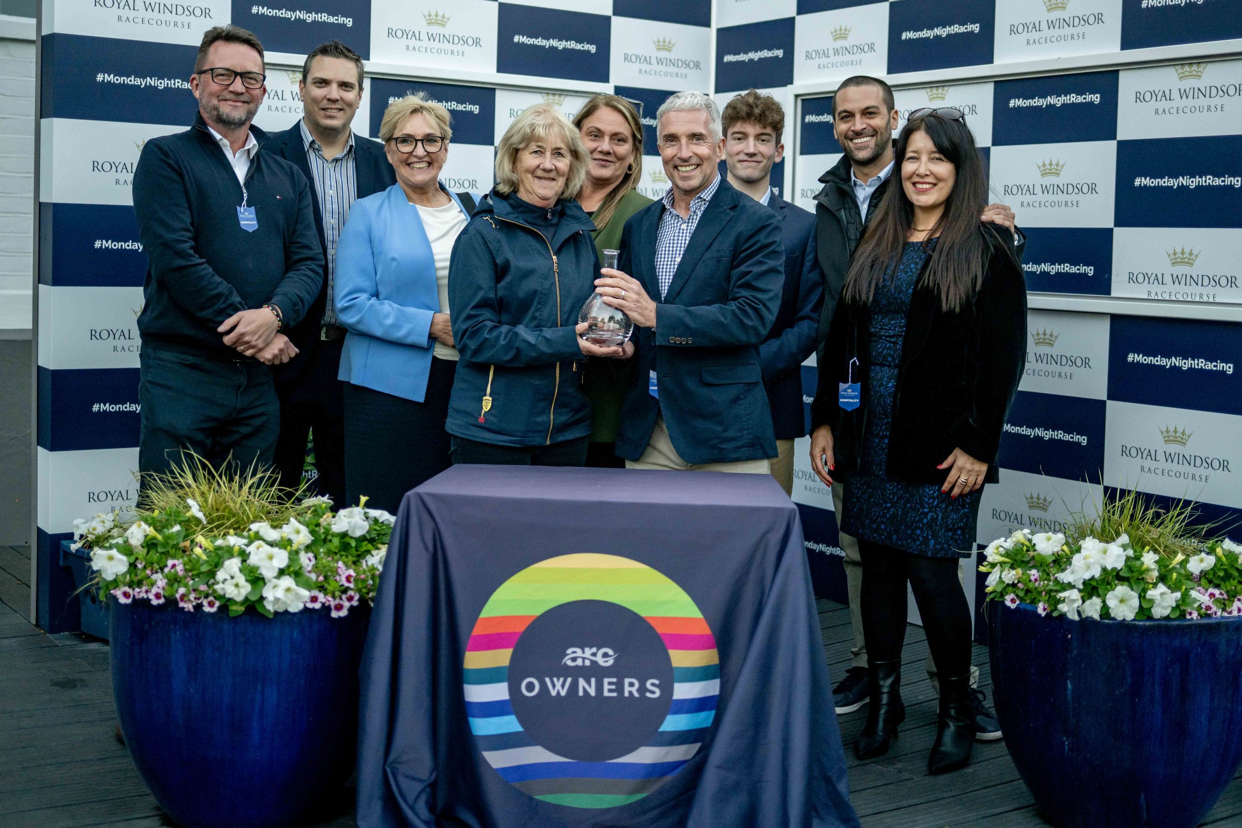 NAS LHR Hosts Day at Windsor Racecourse
